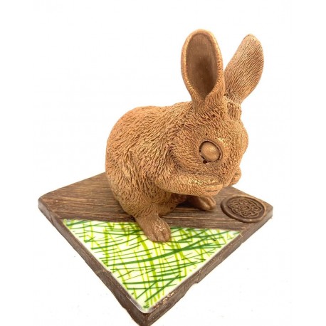 Petit lapin qui mange